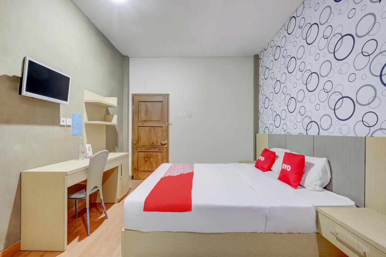 Hotel Oyo Flagship 3726 Tembok Batu Residence 3*