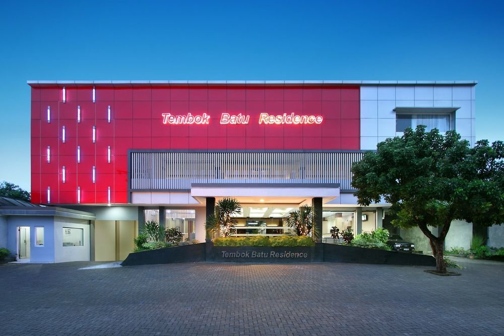 Oyo Flagship 3726 Tembok Batu Residence 3*